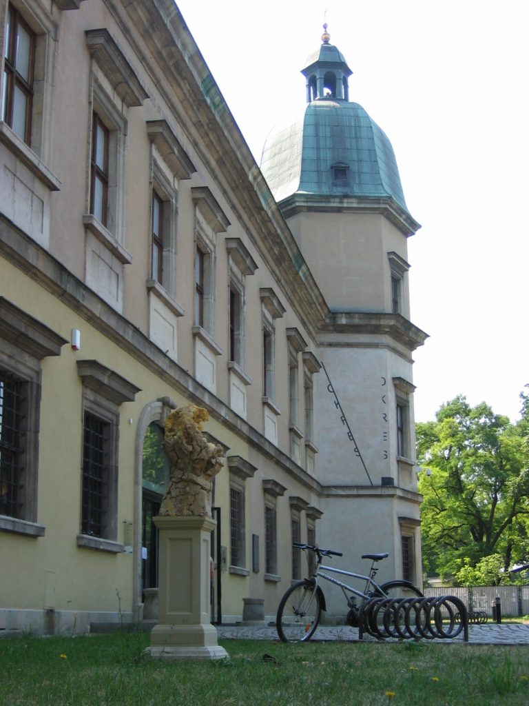 Spozycie (consumption), 2006, Ujazdowski Castle Center for Contemporary Art, Warsaw, Poland, duration: 2 months