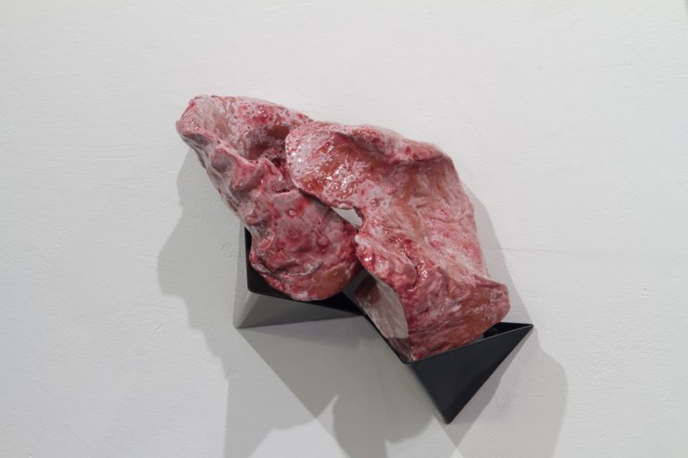 Clay Body Protocol, ceramic sculptures, size variable; about 10 cm x 10 cm x 10 cm/ element, 2019.